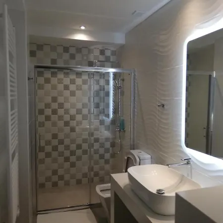 아파트 Serenity Suites #1