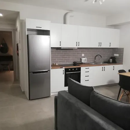 Serenity Suites #1 아파트 *